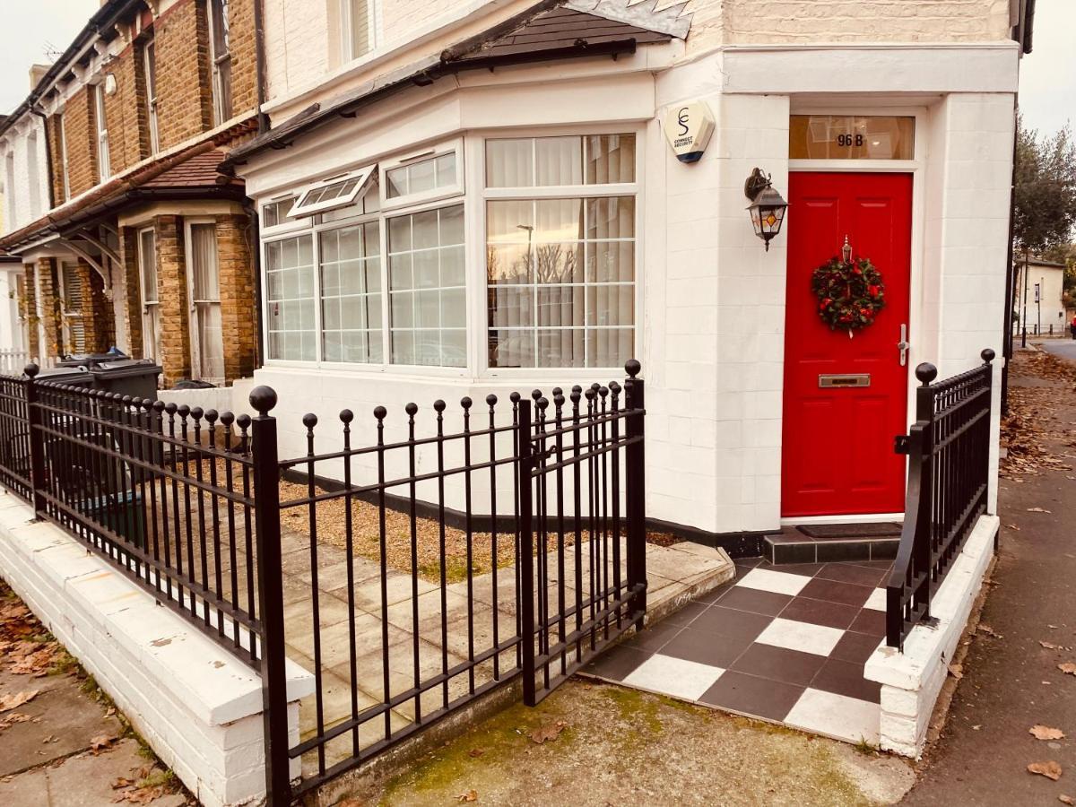 Apartament Lovely Entire 1 Bedroom Flat With Patio In Chiswick Superb Location Londra